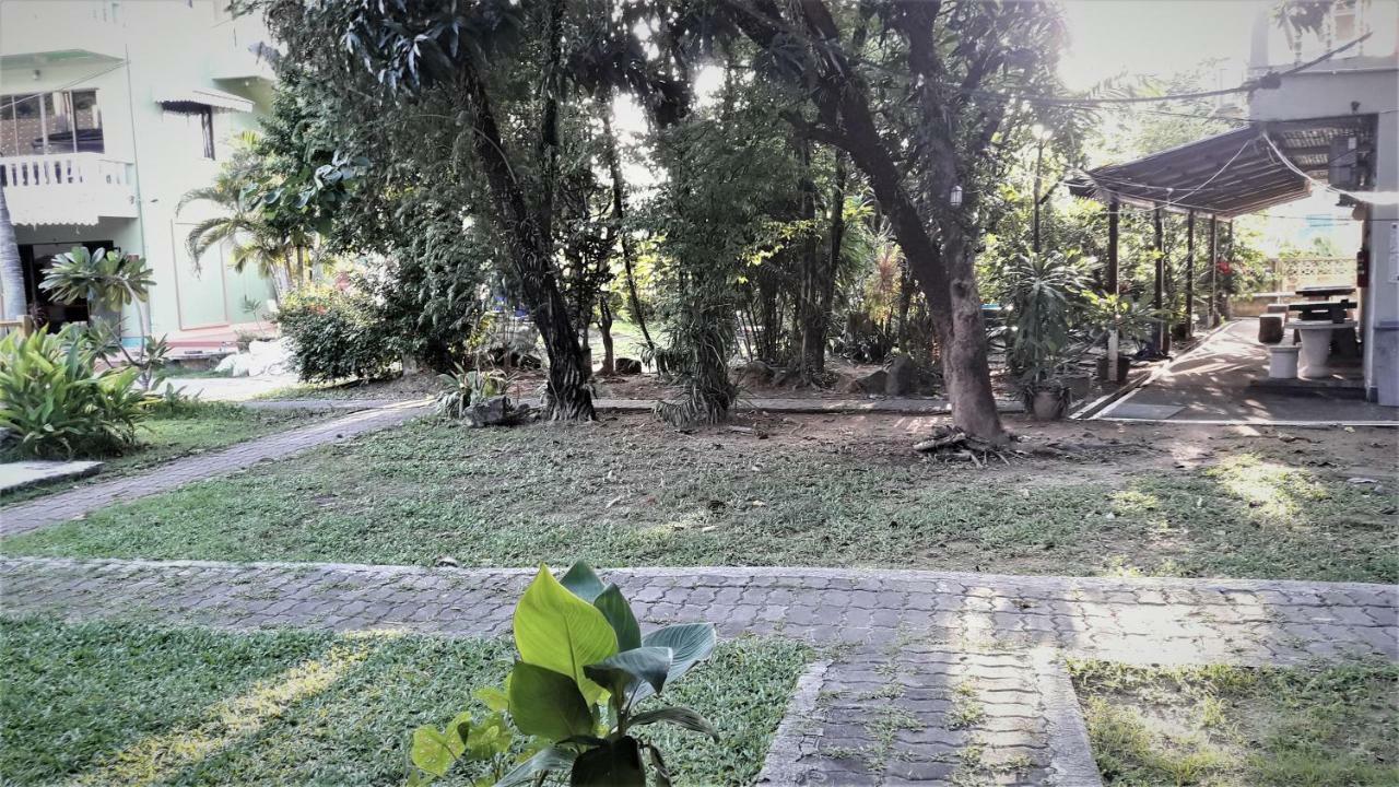 The Guest House - Apartment Phuket Esterno foto