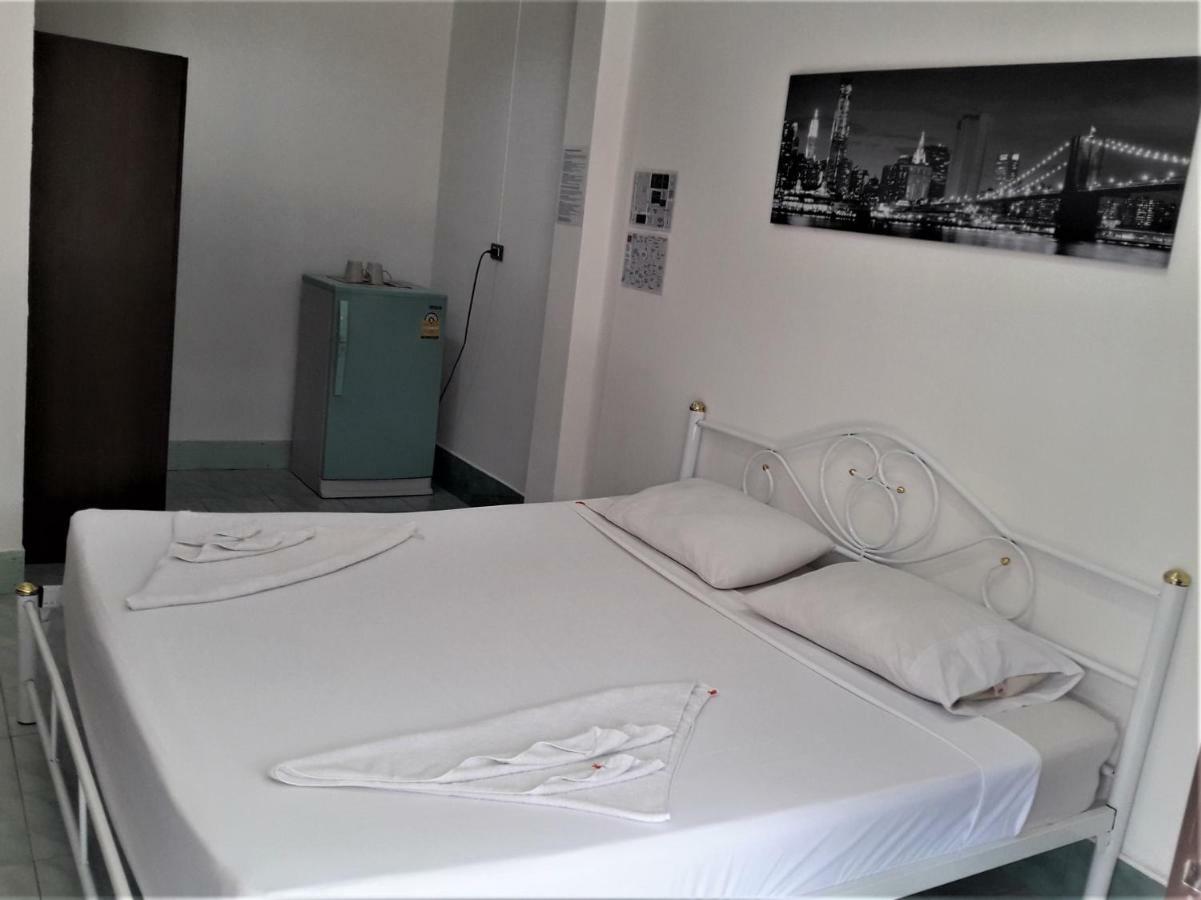 The Guest House - Apartment Phuket Esterno foto